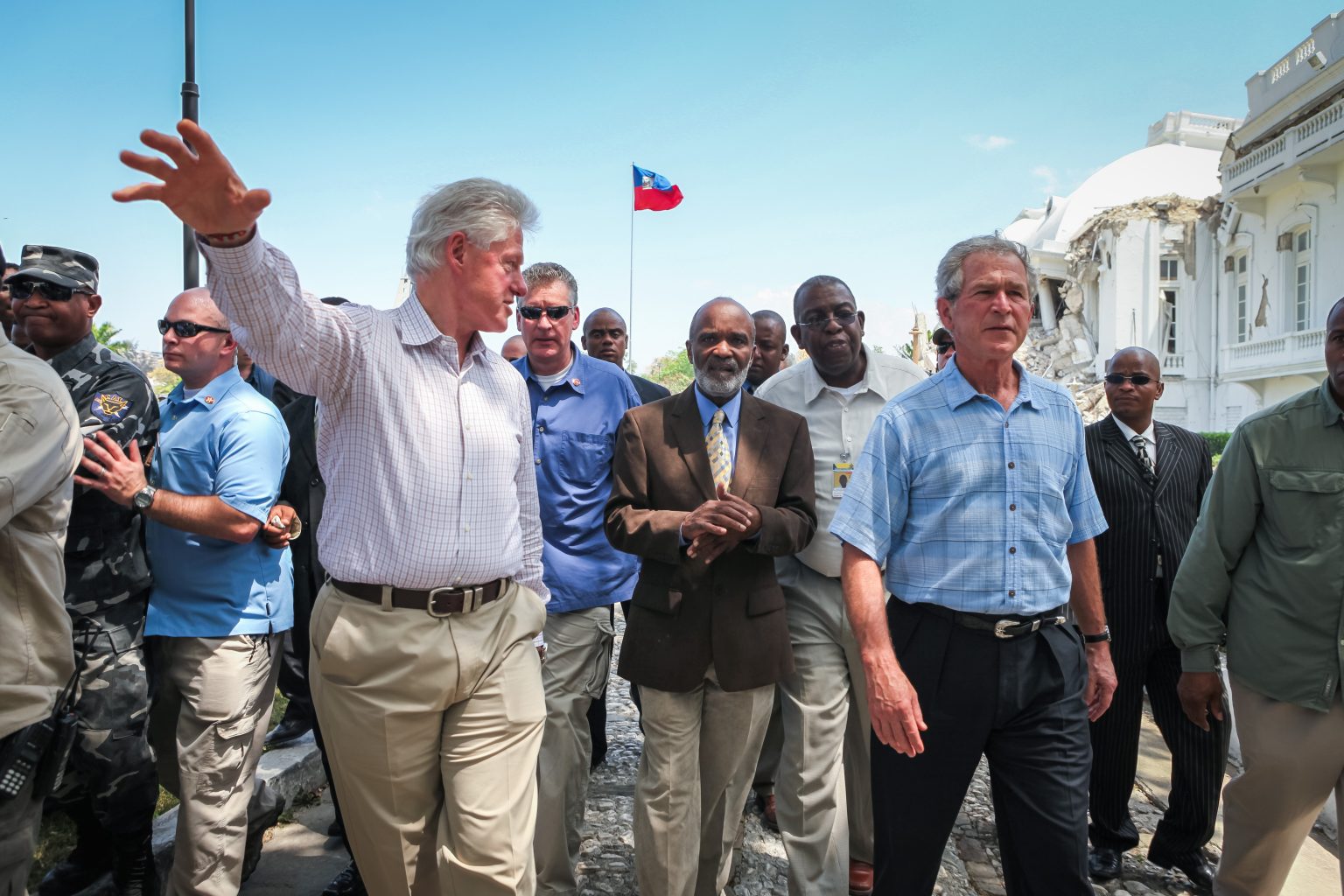 12:20   PM     
DEPART en route Palace West Camp